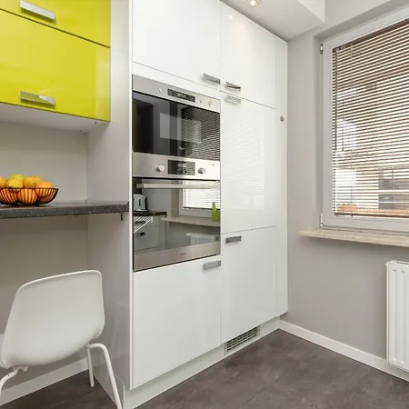 Cosy And Bright With Balcony In Redlowo By Renters Appartamento *